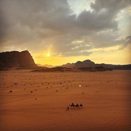 Rum Solaris Bubbles Camp Wadi Rum Eksteriør billede